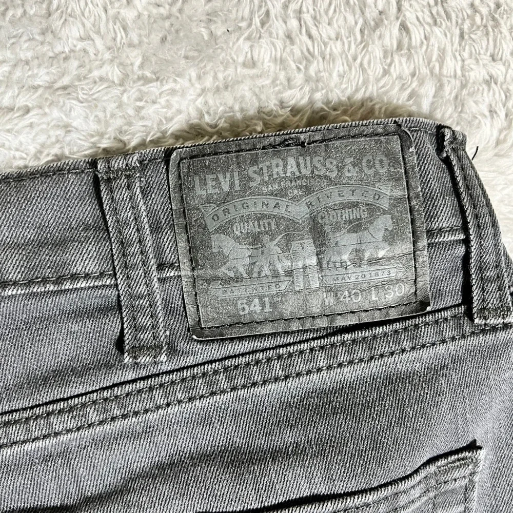 Levis 541 Athletic Taper Gray Jeans Mens 40x28 WaterLess Stretch Denim